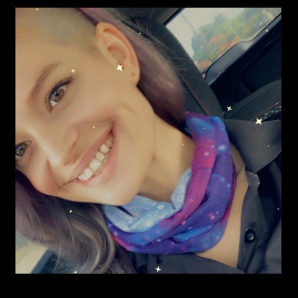 Meet your NEWEST Posher!!! - Picture 6 of 16